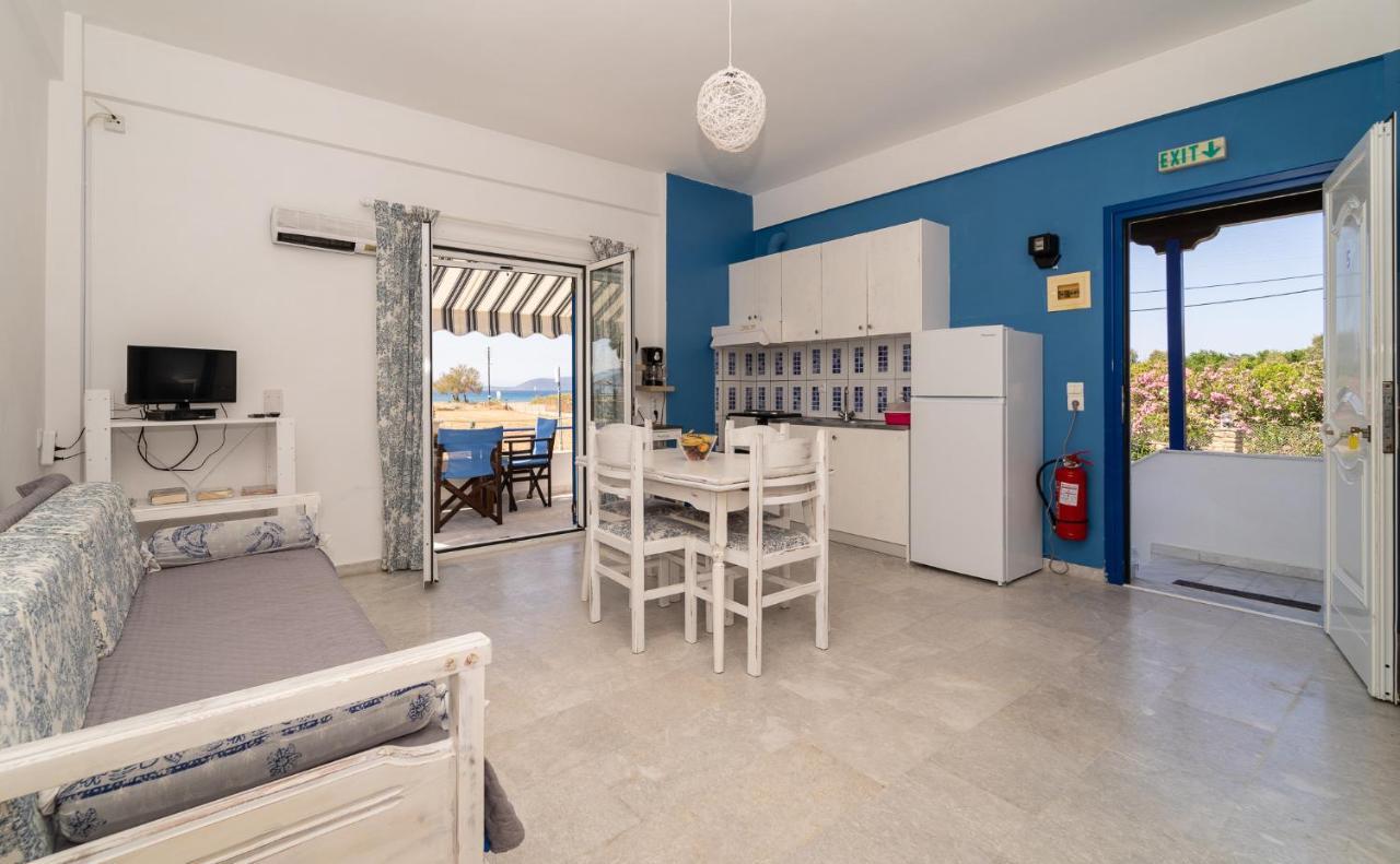 Blue Houses Apartments Finikounda Exterior foto